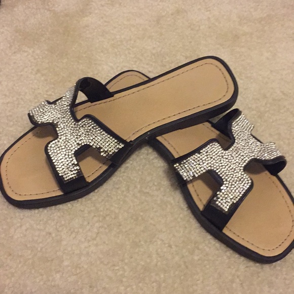 Shoes letter H - Picture 2 of 5